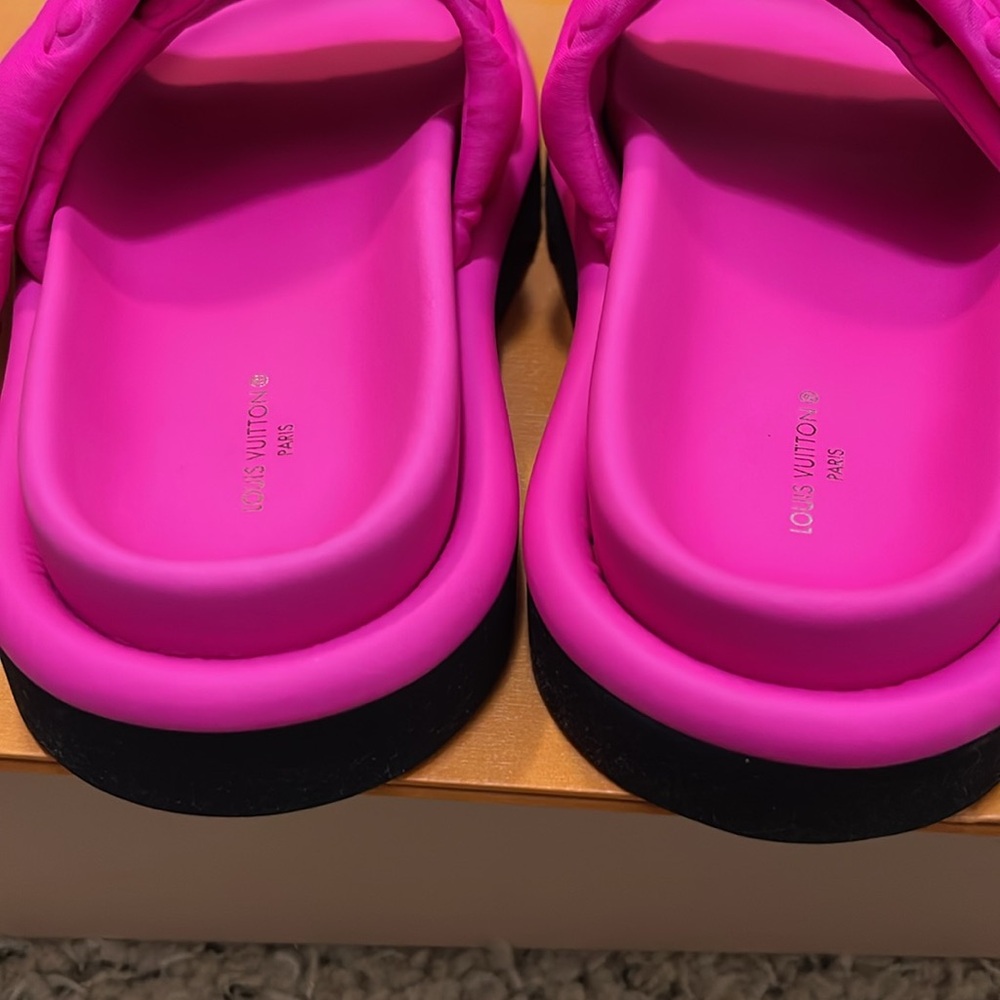 Louis Vuitton Pillow Vibrant Pink Embossed Slides - Picture 4 of 9